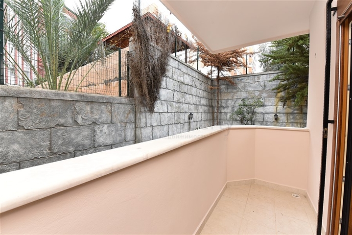 شقة 3 غرف وصالة - واسعة - في مركز مدينة الانيا