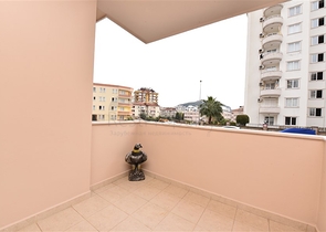 شقة 3 غرف وصالة - واسعة - في مركز مدينة الانيا