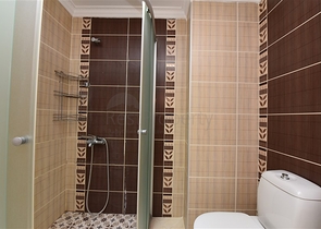 شقة 3 غرف وصالة - واسعة - في مركز مدينة الانيا