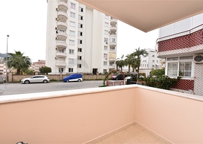 شقة 3 غرف وصالة - واسعة - في مركز مدينة الانيا