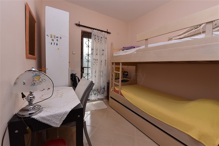 اطلالة بحرية - شقة 2 غرفة وصالة -مؤثثة - في كارجي جاك / الانيا 