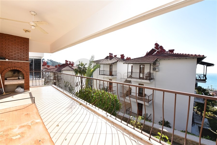 اطلالة بحرية - شقة 2 غرفة وصالة -مؤثثة - في كارجي جاك / الانيا 