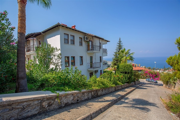 اطلالة بحرية - شقة 2 غرفة وصالة -مؤثثة - في كارجي جاك / الانيا 