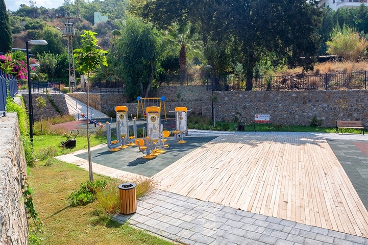 اطلالة بحرية - شقة 2 غرفة وصالة -مؤثثة - في كارجي جاك / الانيا 