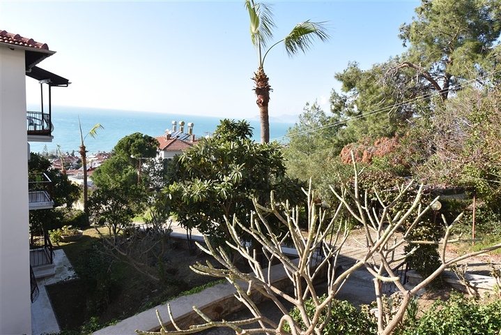 اطلالة بحرية - شقة 2 غرفة وصالة -مؤثثة - في كارجي جاك / الانيا 