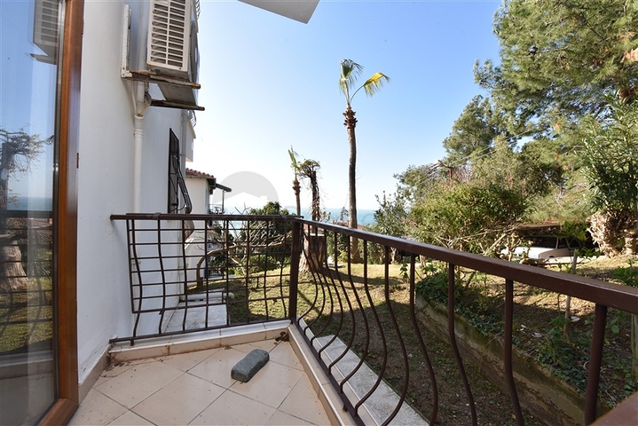 اطلالة بحرية - شقة 2 غرفة وصالة -مؤثثة - في كارجي جاك / الانيا 