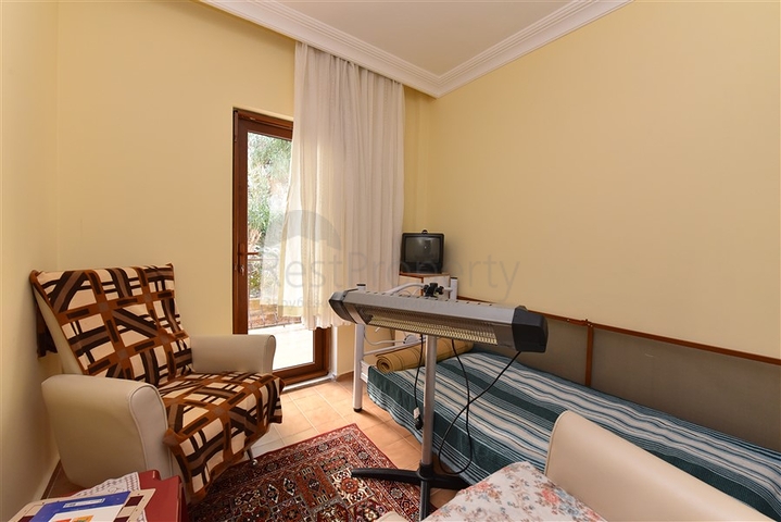 اطلالة بحر - شقة 3غرف وصالة - مفروشة - في كارجي جاك / الانيا 