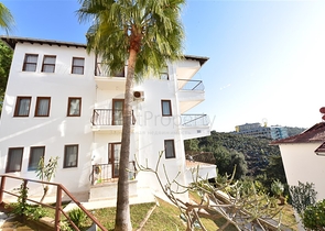 اطلالة بحر - شقة 3غرف وصالة - مفروشة - في كارجي جاك / الانيا 