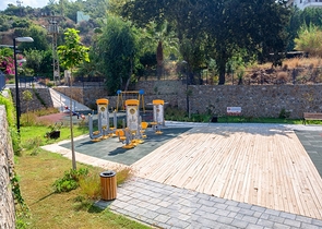 اطلالة بحر - شقة 3غرف وصالة - مفروشة - في كارجي جاك / الانيا 