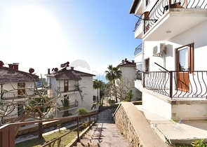 اطلالة بحر - شقة 3غرف وصالة - مفروشة - في كارجي جاك / الانيا 