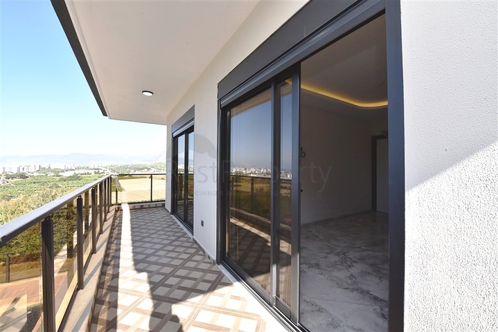 تصميم مميز وموقع استراتيجي -فلل فاخرة -5 غرف وصالة -اطلالة بحر -كارجي جاك / الانيا