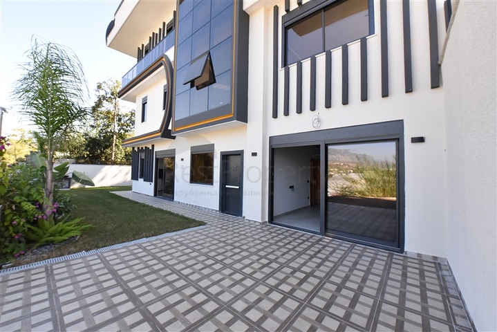 تصميم مميز وموقع استراتيجي -فلل فاخرة -5 غرف وصالة -اطلالة بحر -كارجي جاك / الانيا