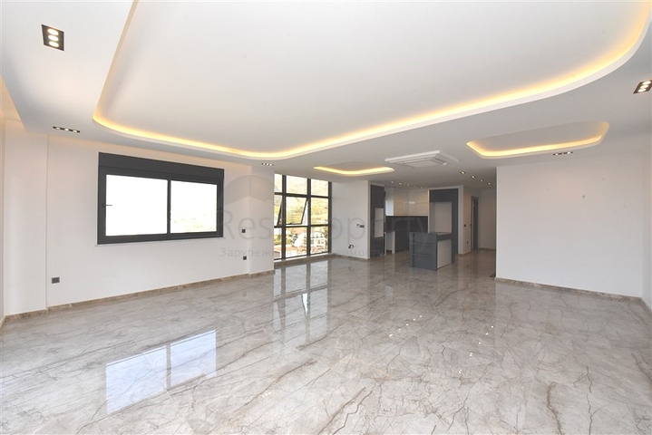 تصميم مميز وموقع استراتيجي -فلل فاخرة -5 غرف وصالة -اطلالة بحر -كارجي جاك / الانيا