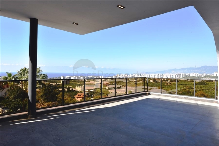 تصميم مميز وموقع استراتيجي -فلل فاخرة -5 غرف وصالة -اطلالة بحر -كارجي جاك / الانيا