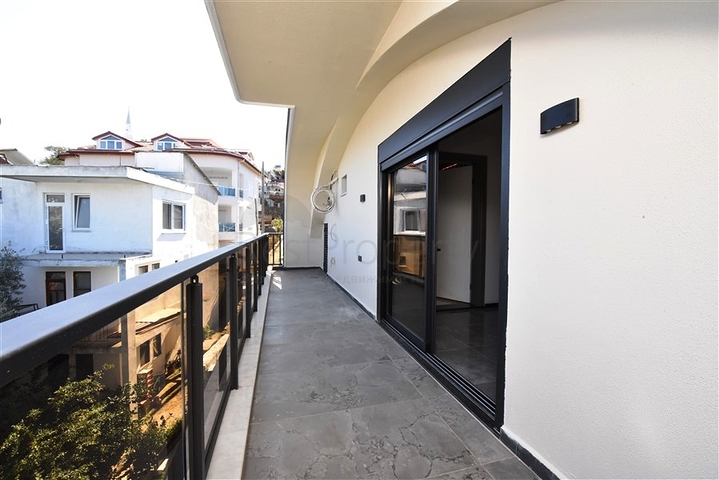 تصميم مميز وموقع استراتيجي -فلل فاخرة -5 غرف وصالة -اطلالة بحر -كارجي جاك / الانيا