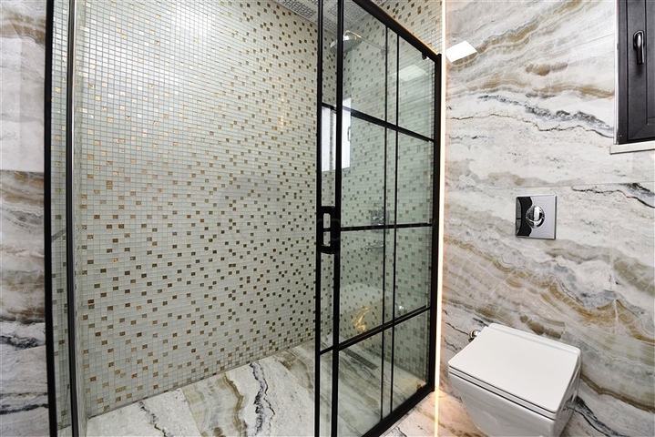 تصميم مميز وموقع استراتيجي -فلل فاخرة -5 غرف وصالة -اطلالة بحر -كارجي جاك / الانيا