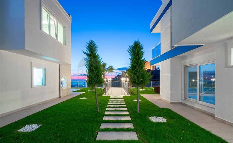 فلل باطلالة بحرية - تصميم انيق - في كارجي جاك / الانيا 