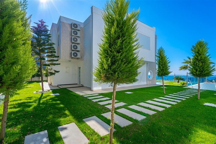 فلل باطلالة بحرية - تصميم انيق - في كارجي جاك / الانيا 