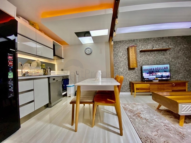 ضمن مجمع مميز - شقة باطلالة بحر -تصميم 1+1 - مؤثثة - في كارجي جاك / الانيا 