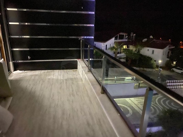 ضمن مجمع مميز - شقة باطلالة بحر -تصميم 1+1 - مؤثثة - في كارجي جاك / الانيا 