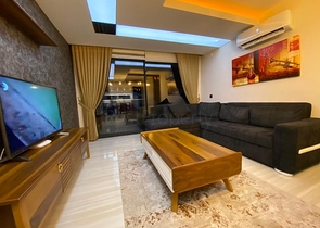 ضمن مجمع مميز - شقة باطلالة بحر -تصميم 1+1 - مؤثثة - في كارجي جاك / الانيا 