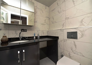 على البحر مباشرة - شقة 3 غرف وصالة -اثاث فاخر - في كاستل / الانيا 