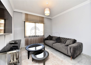 على البحر مباشرة - شقة 3 غرف وصالة -اثاث فاخر - في كاستل / الانيا 