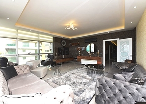 على البحر مباشرة - شقة 3 غرف وصالة -اثاث فاخر - في كاستل / الانيا 