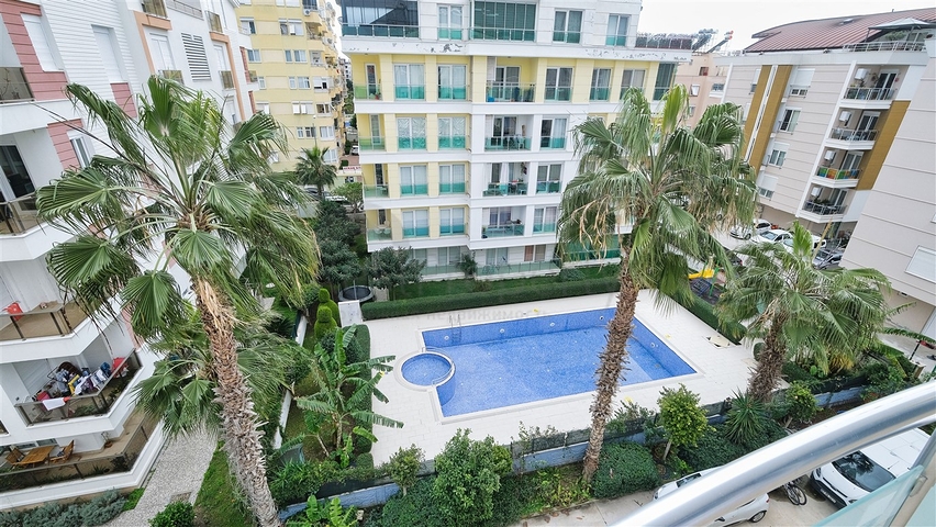 بنتهاوس واسع 5 + 1 مع أثاث على مسافة قريبة من البحر