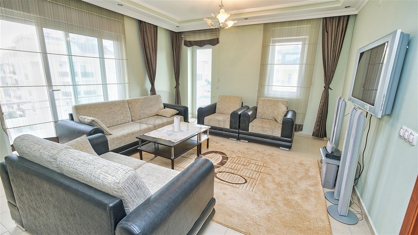 بنتهاوس واسع 5 + 1 مع أثاث على مسافة قريبة من البحر