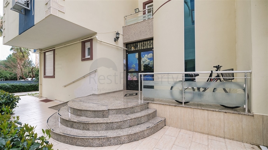 بنتهاوس واسع 5 + 1 مع أثاث على مسافة قريبة من البحر