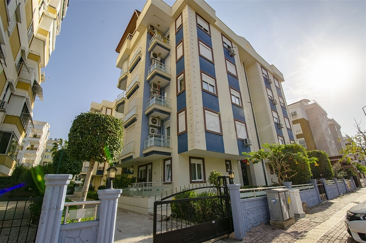 بنتهاوس واسع 5 + 1 مع أثاث على مسافة قريبة من البحر