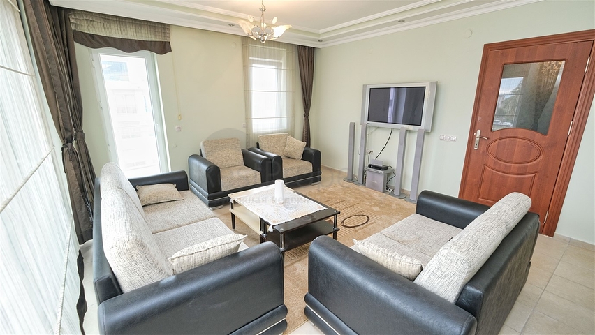 بنتهاوس واسع 5 + 1 مع أثاث على مسافة قريبة من البحر