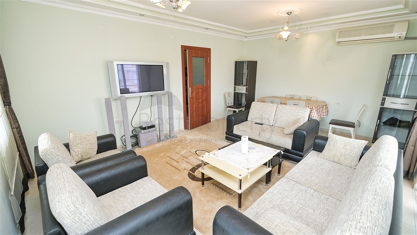 بنتهاوس واسع 5 + 1 مع أثاث على مسافة قريبة من البحر