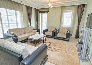 بنتهاوس واسع 5 + 1 مع أثاث على مسافة قريبة من البحر