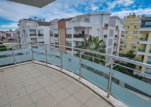 بنتهاوس واسع 5 + 1 مع أثاث على مسافة قريبة من البحر