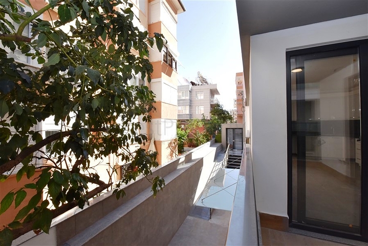 100 متر الى شاطئ كليوباترا - شقة غرفة وصالة - في مركز الانيا 