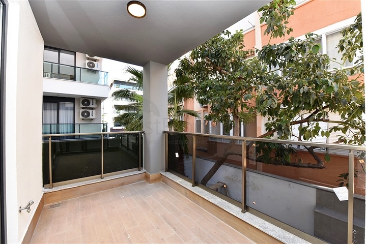 100 متر الى شاطئ كليوباترا - شقة غرفة وصالة - في مركز الانيا 