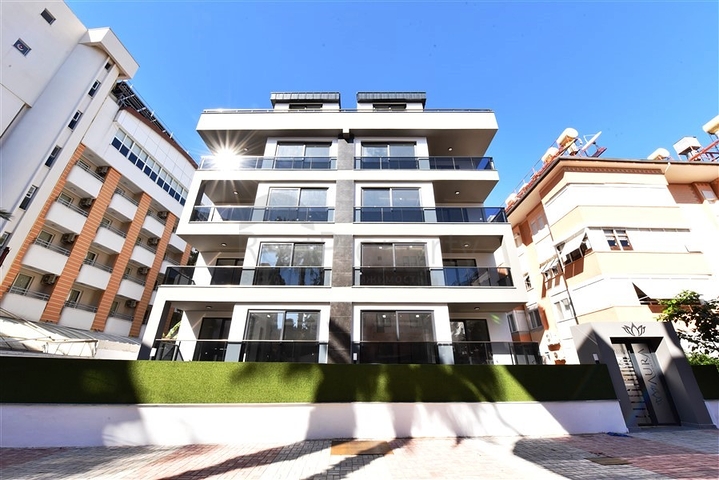 100 متر الى شاطئ كليوباترا - شقة غرفة وصالة - في مركز الانيا 