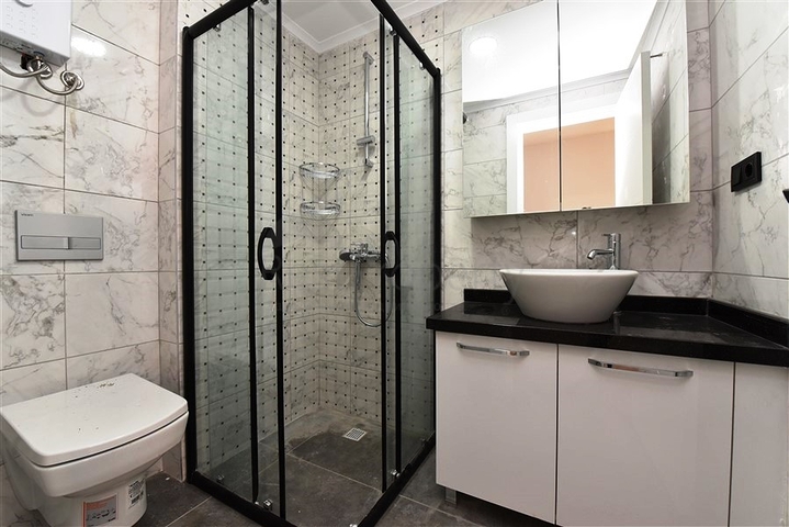 100 متر الى شاطئ كليوباترا - شقة غرفة وصالة - في مركز الانيا 