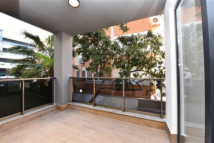 100 متر الى شاطئ كليوباترا - شقة غرفة وصالة - في مركز الانيا 