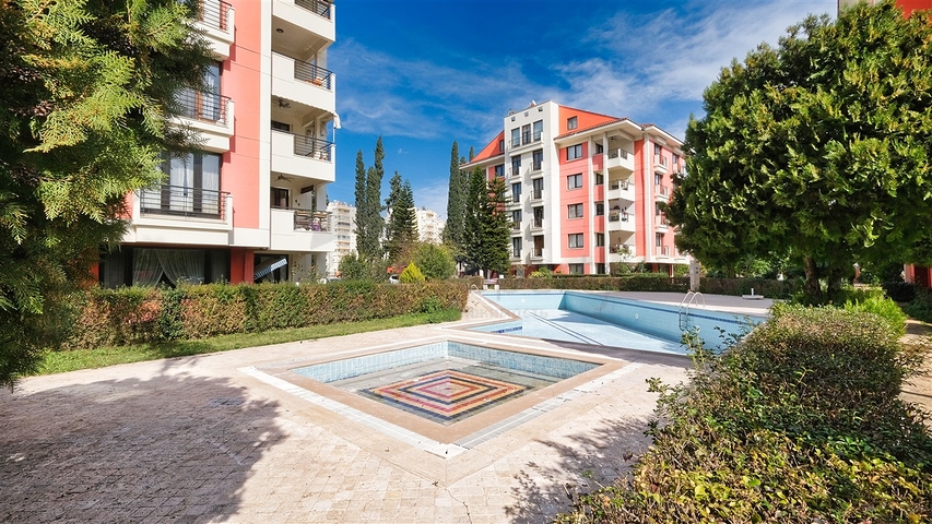 شقة واسعة 3 + 1 في ألتينكوم أنطاليا