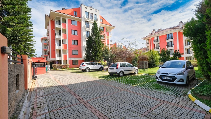 شقة واسعة 3 + 1 في ألتينكوم أنطاليا