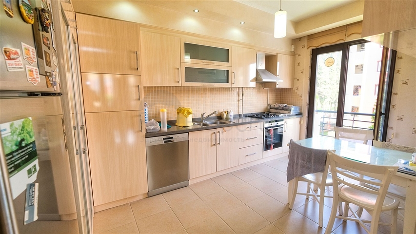 شقة واسعة 3 + 1 في ألتينكوم أنطاليا