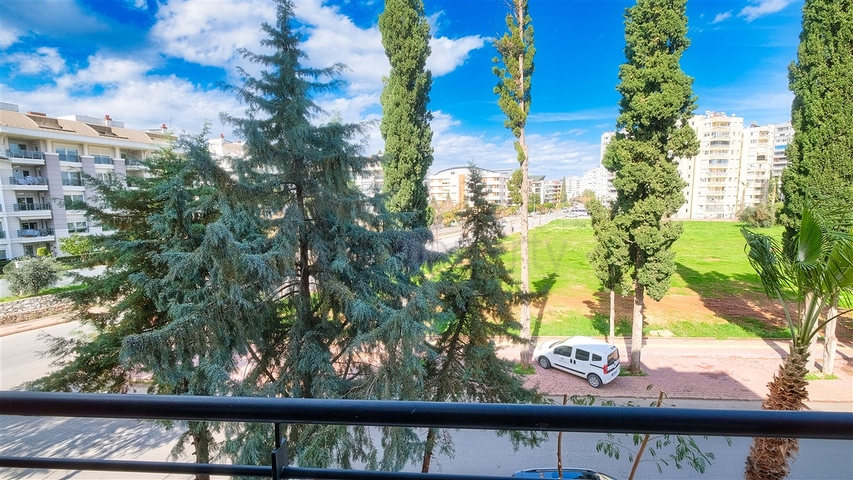 شقة واسعة 3 + 1 في ألتينكوم أنطاليا