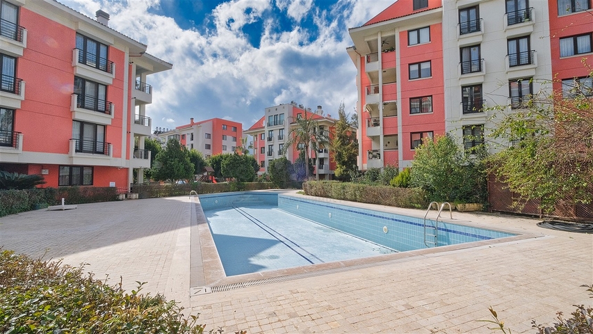 شقة واسعة 3 + 1 في ألتينكوم أنطاليا