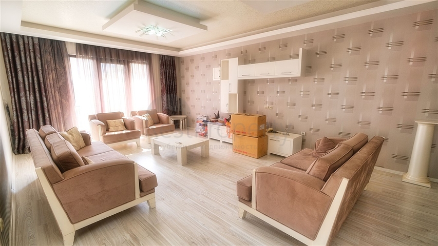 شقة واسعة 3 + 1 في ألتينكوم أنطاليا