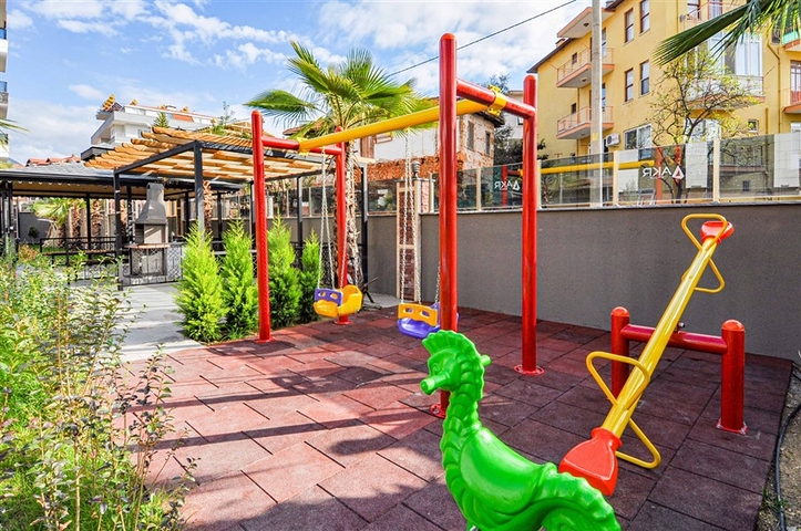 شقة فاخرة - 2 غرفة وصالة مع الاثاث - ضمن مجمع ممتاز - في اوبا / الانيا 