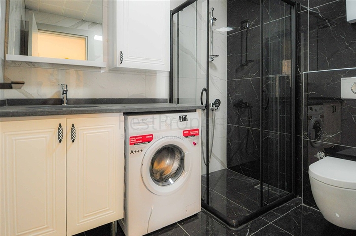 شقة فاخرة - 2 غرفة وصالة مع الاثاث - ضمن مجمع ممتاز - في اوبا / الانيا 