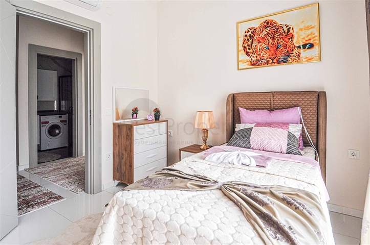 شقة فاخرة - 2 غرفة وصالة مع الاثاث - ضمن مجمع ممتاز - في اوبا / الانيا 